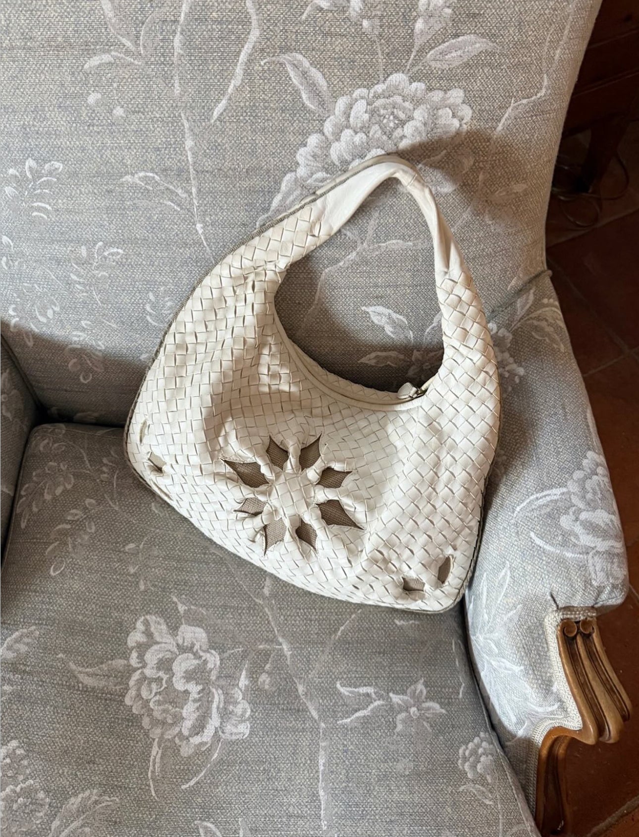 Bottega hobo flower bag white