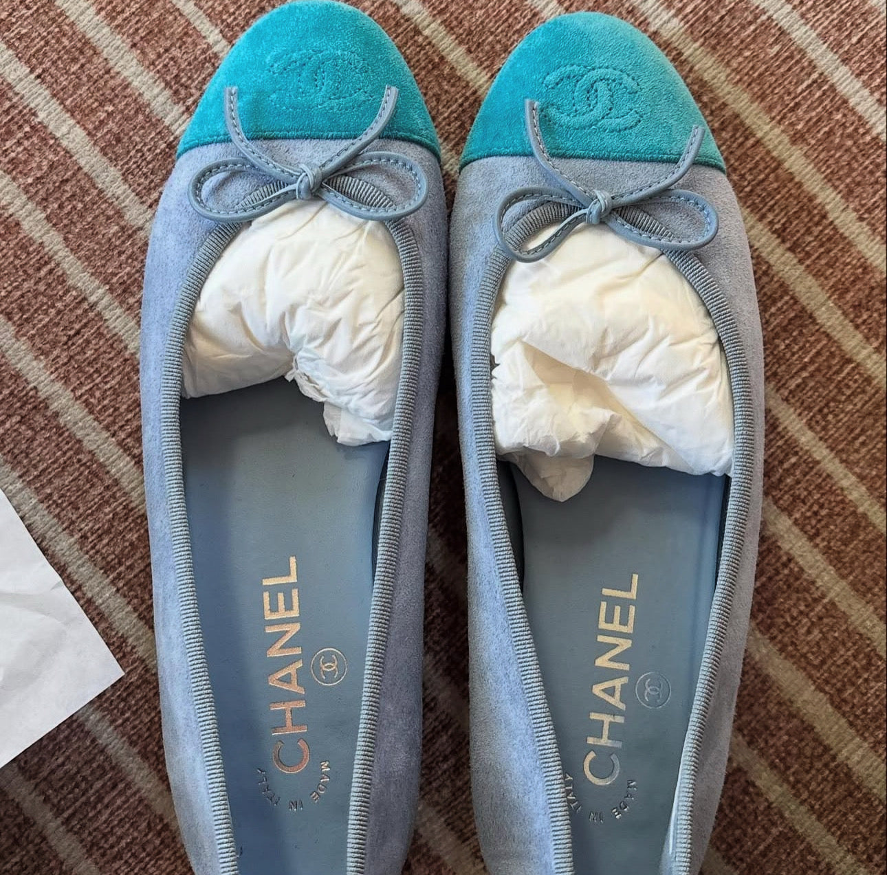 Chanel size 40 suede blue
