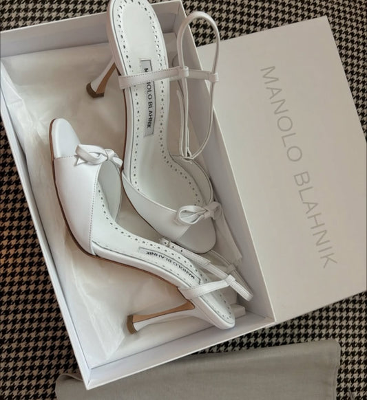 Manolo Blahnik sandal size 40