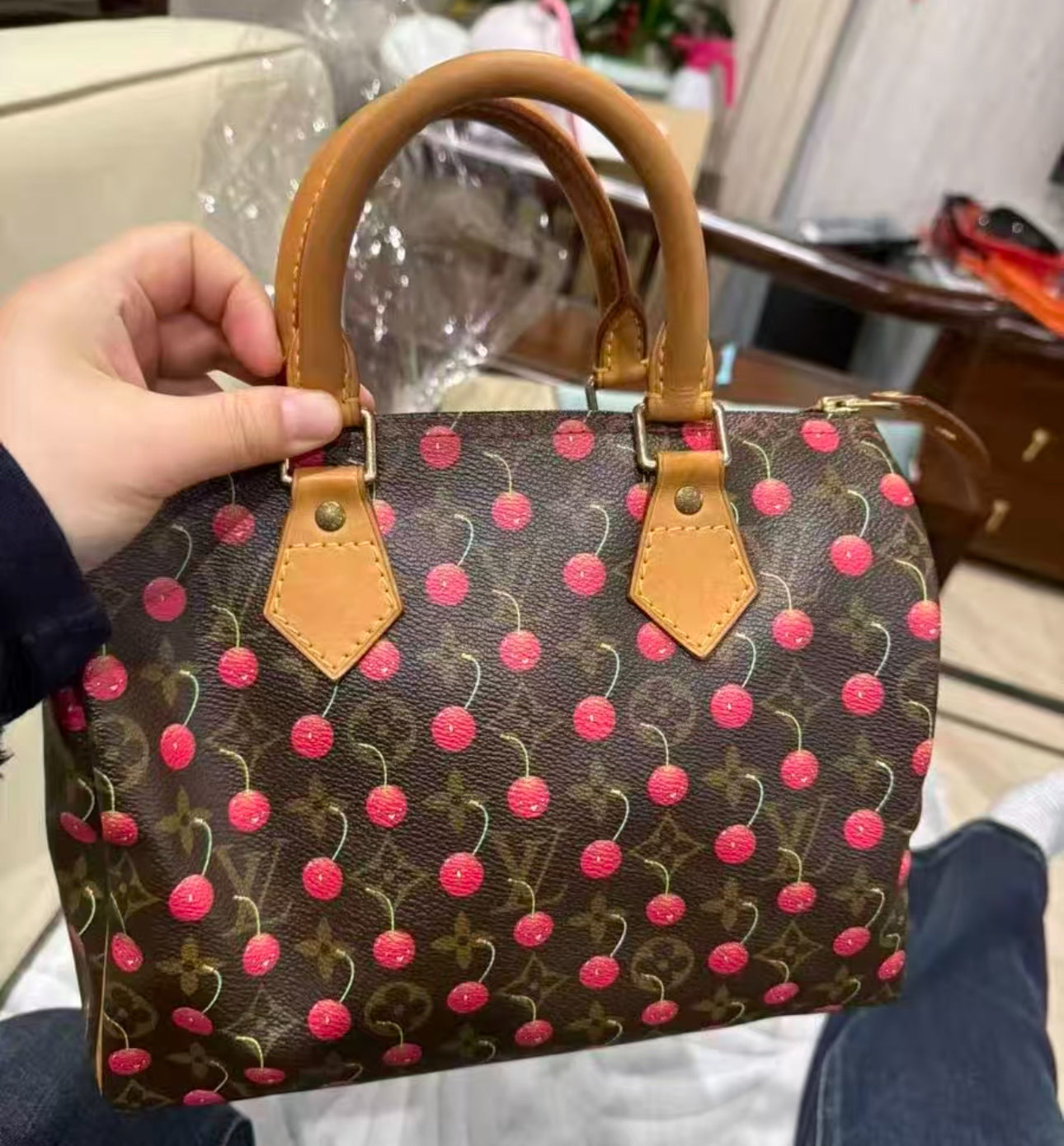 Louis Vuitton speedy