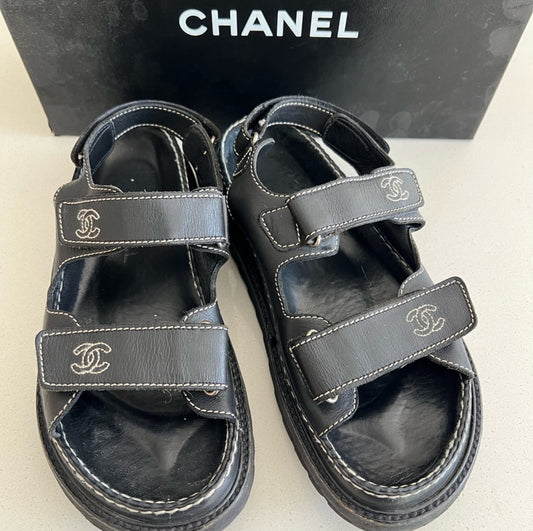 Chanel sandals 37