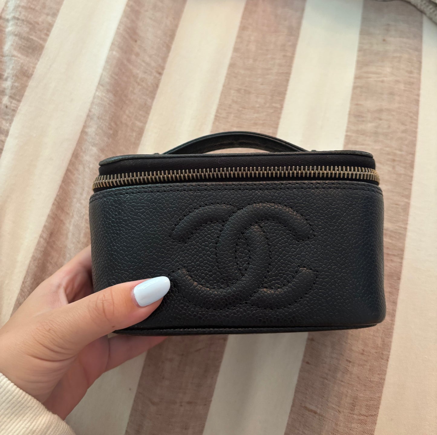 Chanel caviar vanity bag